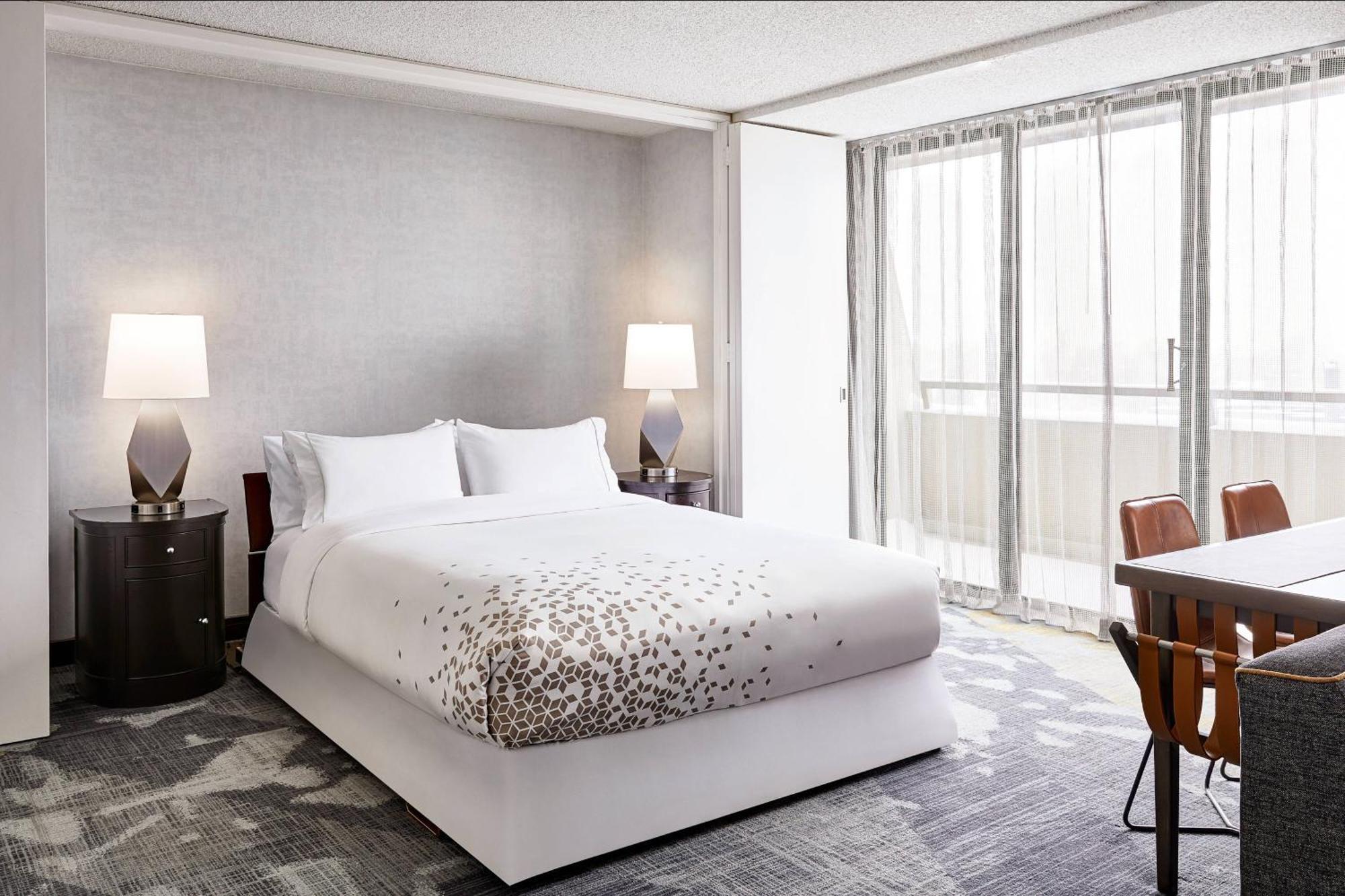 Renaissance Denver Hotel & Conference Center Екстериор снимка