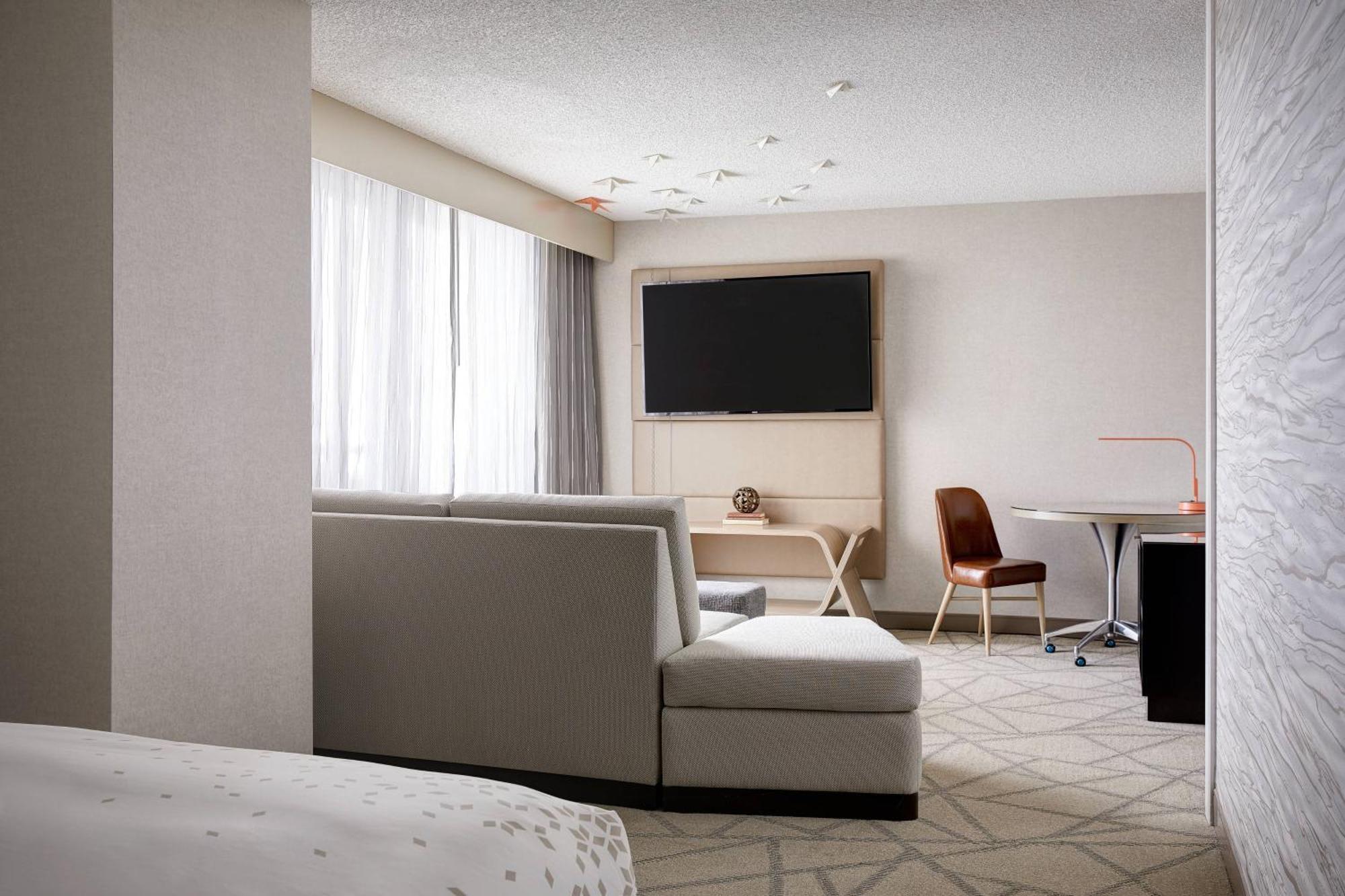 Renaissance Denver Hotel & Conference Center Екстериор снимка