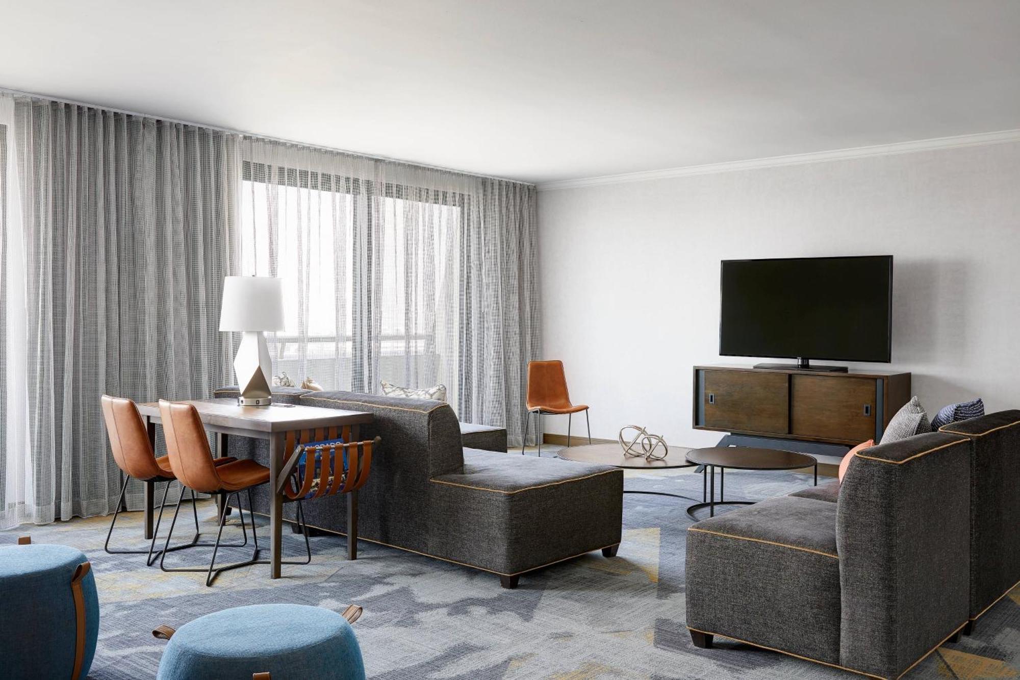 Renaissance Denver Hotel & Conference Center Екстериор снимка